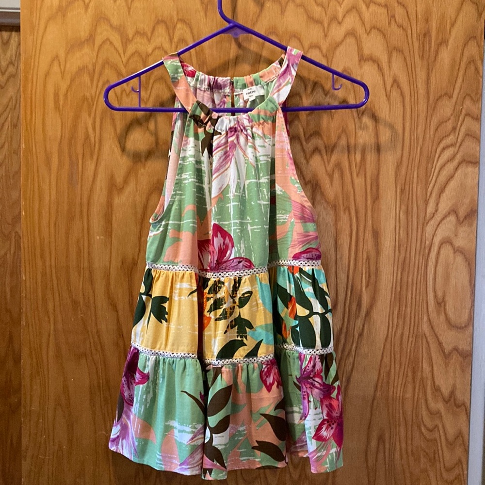 Entro tropical print top